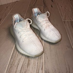 YEEZY boost 350 Triple White!!